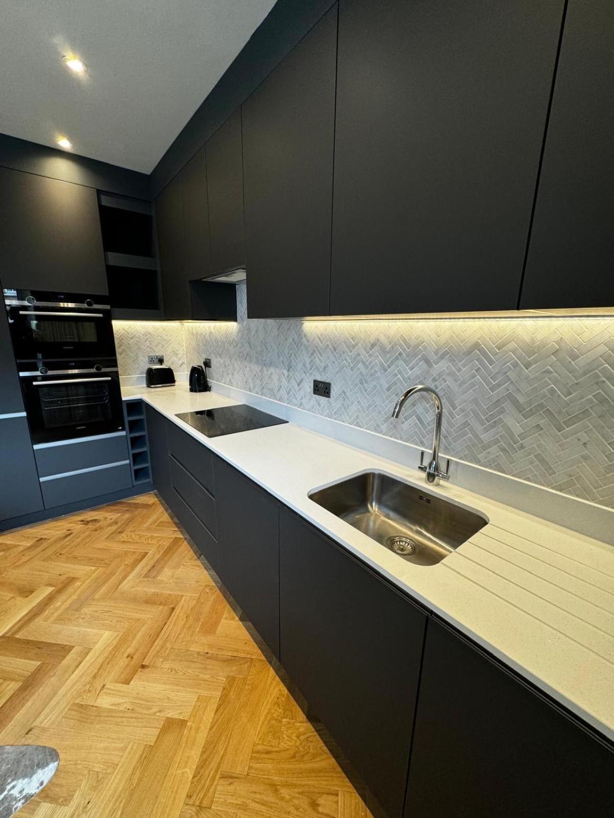 Macbeths Corner High End Luxury Apartment In Centre With Parking Stratford-upon-Avon Ngoại thất bức ảnh