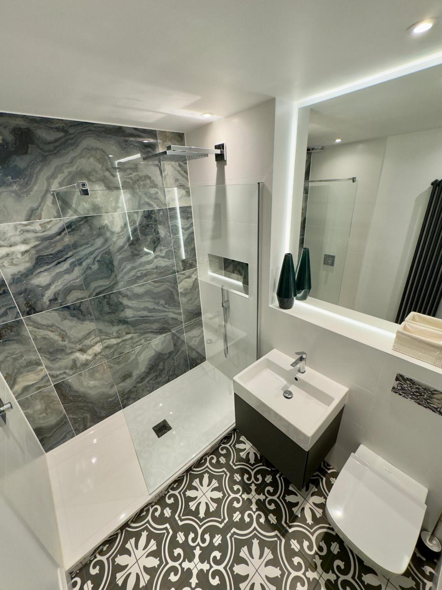Macbeths Corner High End Luxury Apartment In Centre With Parking Stratford-upon-Avon Ngoại thất bức ảnh